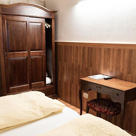Albergo Garni Orchidea Riva del Garda Exterior foto
