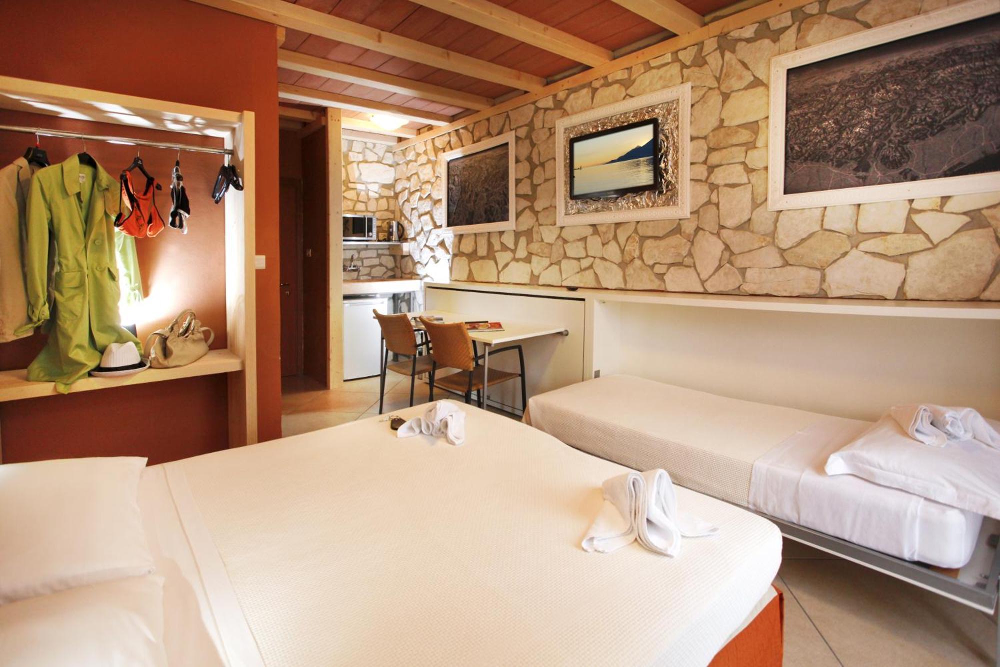 Albergo Garni Orchidea Riva del Garda Exterior foto