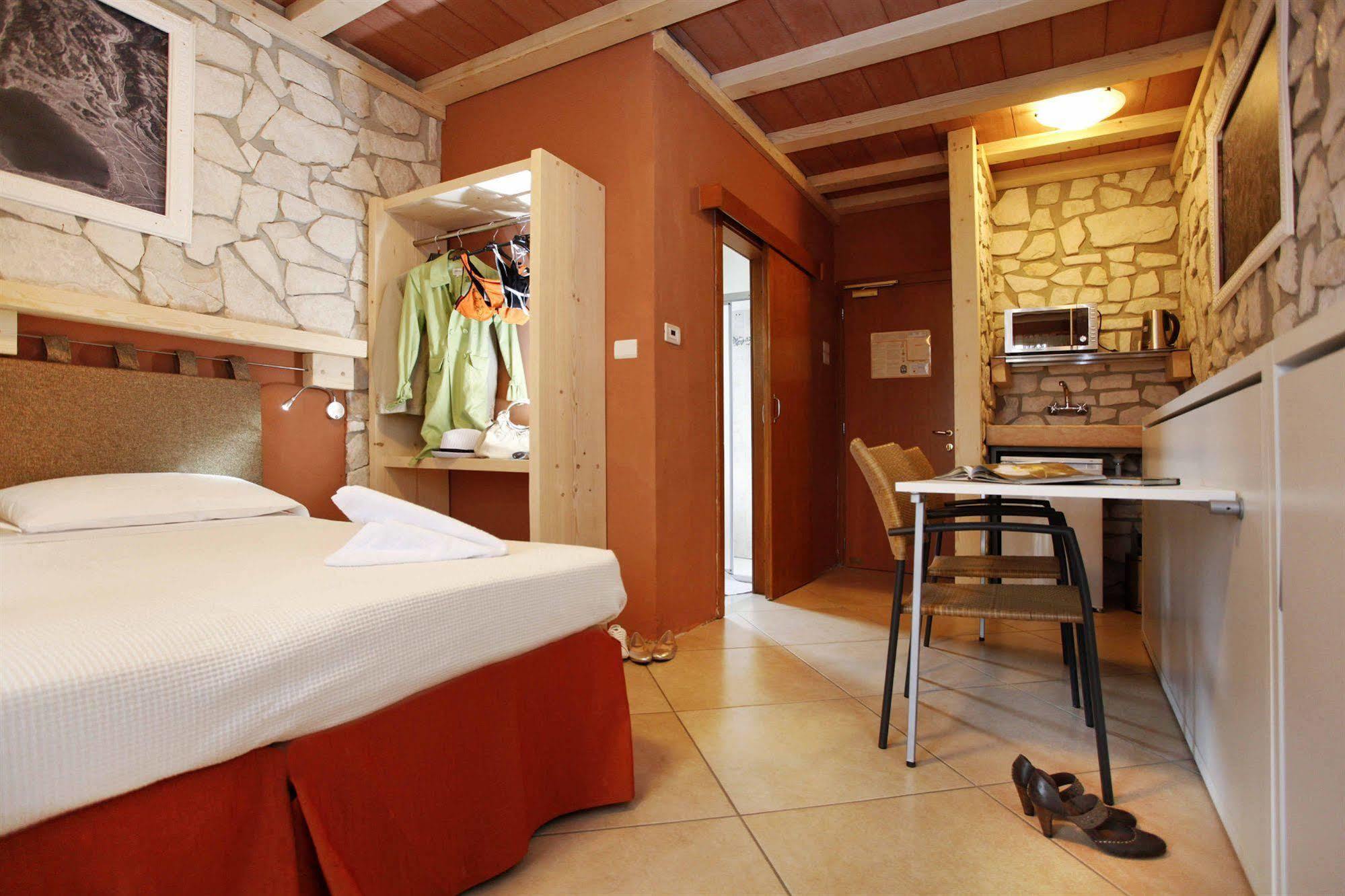 Albergo Garni Orchidea Riva del Garda Exterior foto