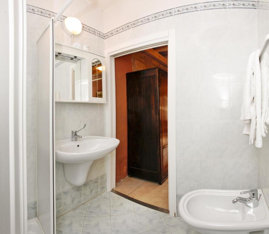 Albergo Garni Orchidea Riva del Garda Cameră foto